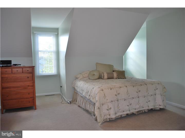 205 Julie Road Chalfont, PA 18914 - Photo 12 of 24 Gallery Image 12