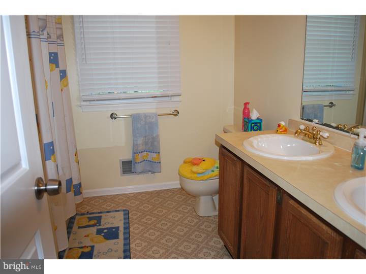 205 Julie Road Chalfont, PA 18914 - Photo 14 of 24 Gallery Image 14