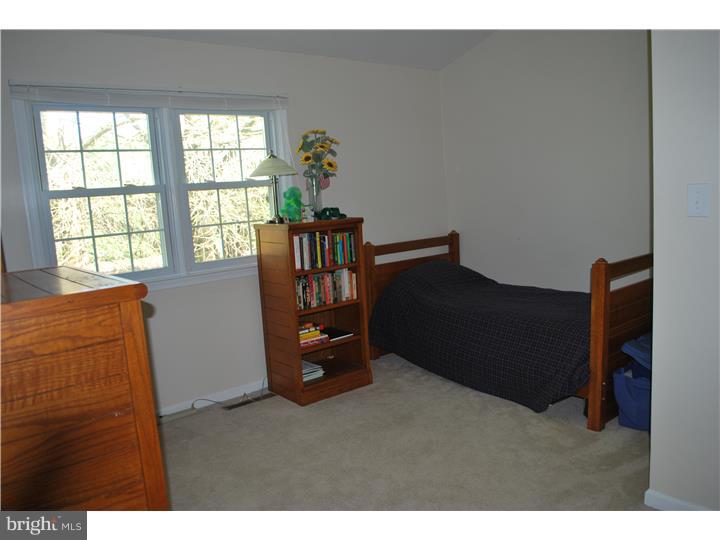 205 Julie Road Chalfont, PA 18914 - Photo 15 of 24 Gallery Image 15