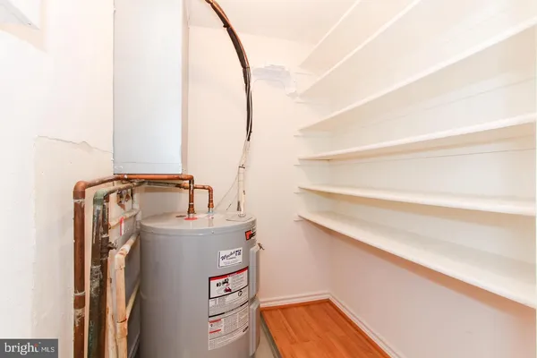 $1,950 | 3916 Penderview Drive, Unit 436, Fairfax, VA 22033