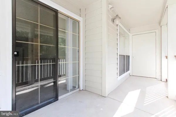 $1,950 | 3916 Penderview Drive, Unit 436, Fairfax, VA 22033