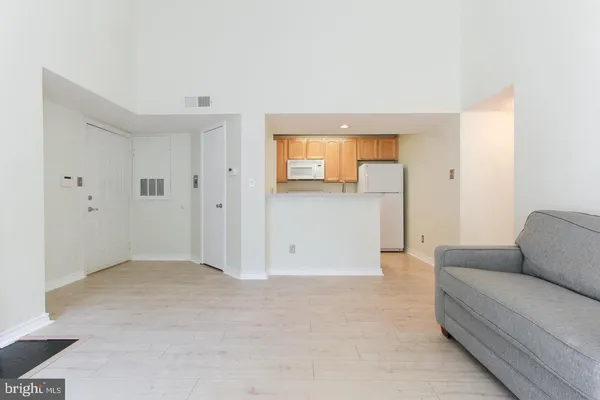 $1,950 | 3916 Penderview Drive, Unit 436, Fairfax, VA 22033