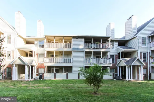 $1,950 | 3916 Penderview Drive, Unit 436, Fairfax, VA 22033