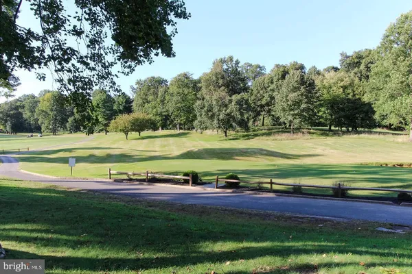 $1,950 | 3916 Penderview Drive, Unit 436, Fairfax, VA 22033