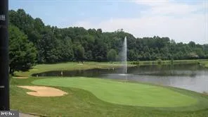 $1,950 | 3916 Penderview Drive, Unit 436, Fairfax, VA 22033