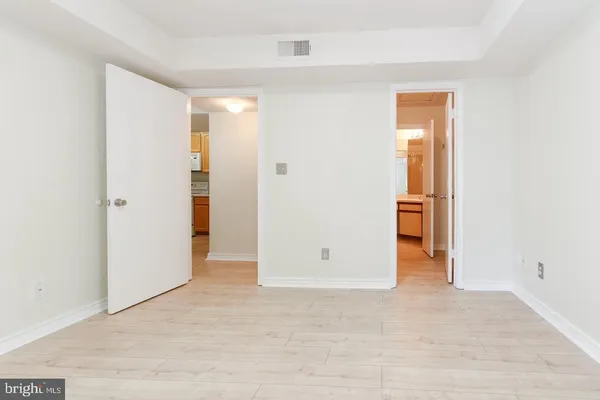 $1,950 | 3916 Penderview Drive, Unit 436, Fairfax, VA 22033