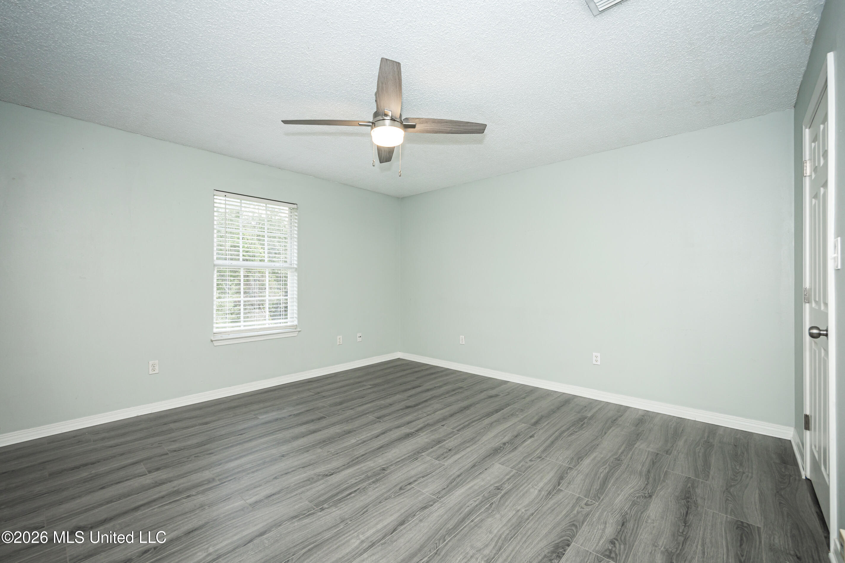 15444 Highway 15 D'Iberville, MS 39540 - Photo 34 of 61 IMG_3402