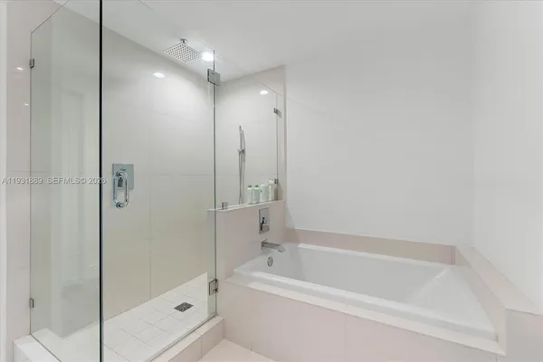 $3,800 | 1100 South Miami Avenue, Unit 4008, Miami, FL 33130