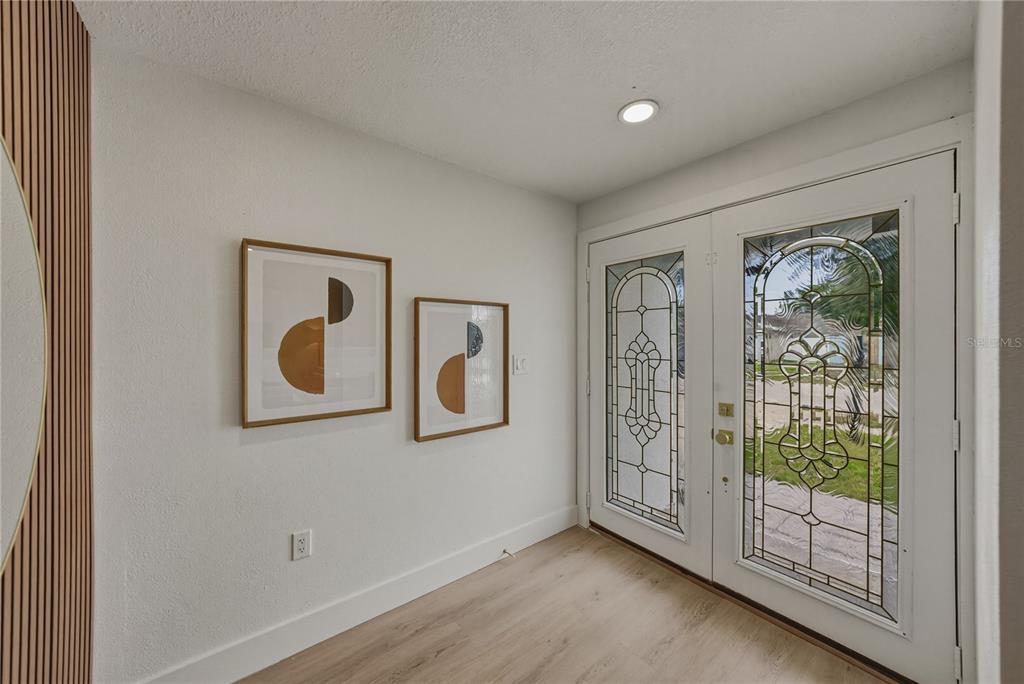 9305 120th Lane Seminole, FL 33772 - Photo 6 of 89