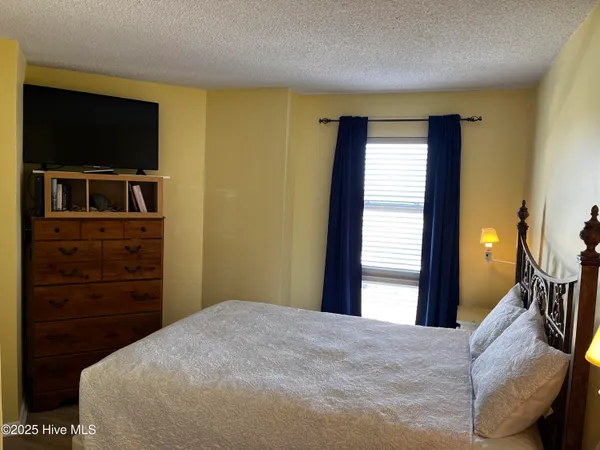 $2,350 | 2000 New River Inlet Road, Unit 2514, North Topsail Beach, NC 28460