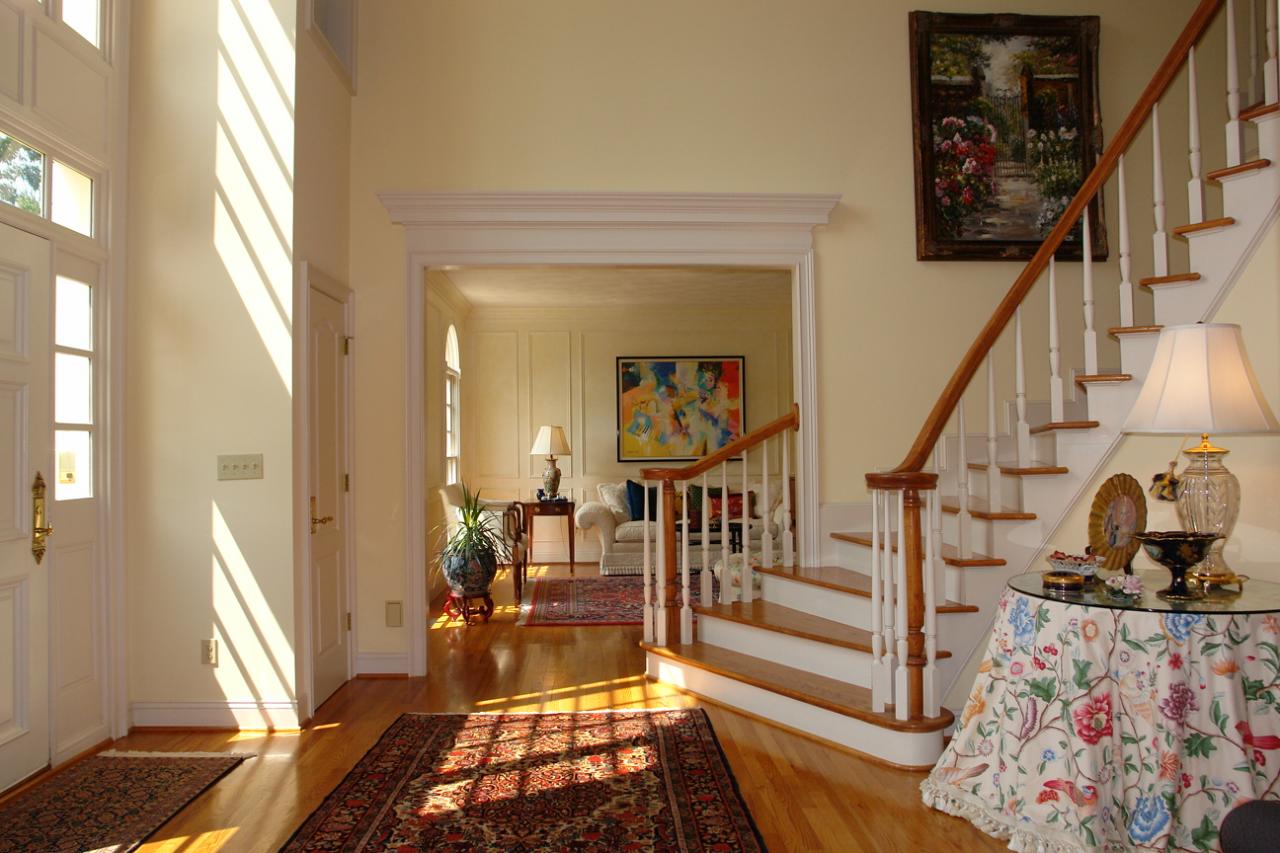 5309 Fox Ridge Road Southwest Roanoke, VA 24018 - Photo 3 of 19 Entry