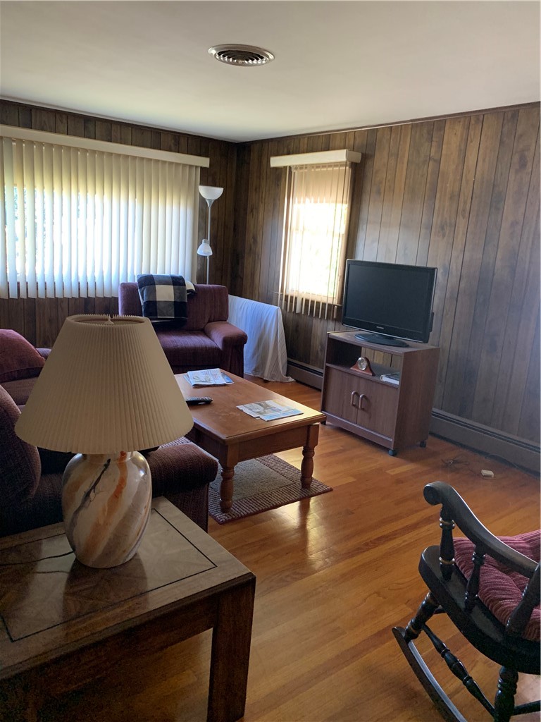 82 Merchant Street North Providence, RI 02911 - Photo 4 of 8