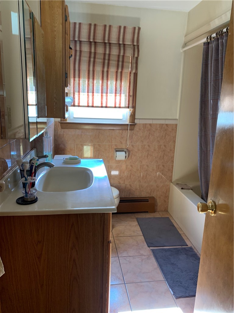 82 Merchant Street North Providence, RI 02911 - Photo 6 of 8