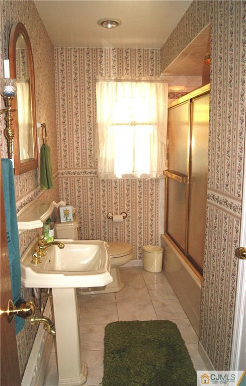 1815 Oak Road North Brunswick, NJ 08902 - Photo 11 of 24 Gallery Image 11