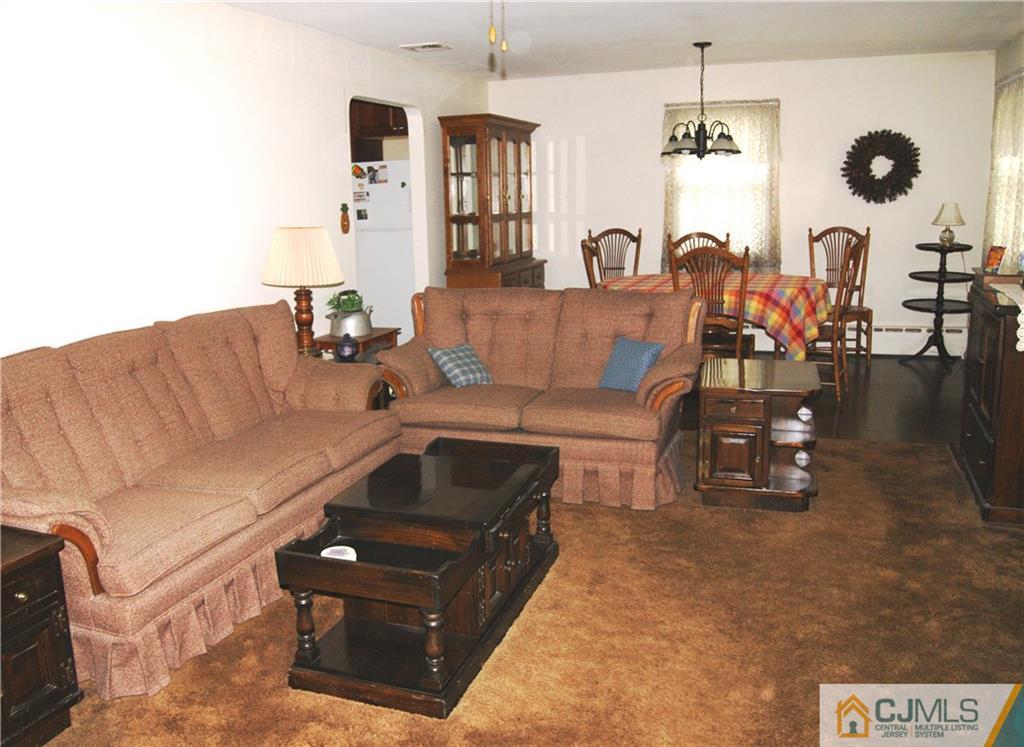 1815 Oak Road North Brunswick, NJ 08902 - Photo 4 of 24 Gallery Image 4