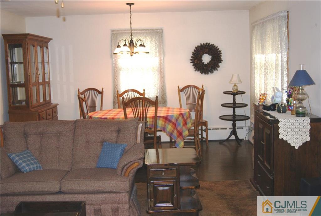 1815 Oak Road North Brunswick, NJ 08902 - Photo 5 of 24 Gallery Image 5