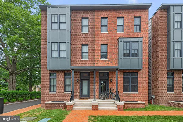 $1,089,000 | 117 Thornton Lane, Newtown, PA 18940