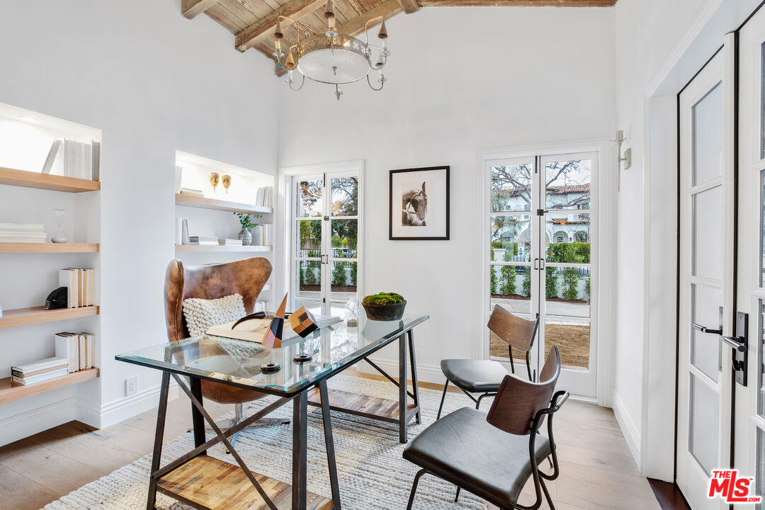 623 Walden Drive Beverly Hills, CA 90210 - Photo 24 of 28 a workspace with furniture and a window