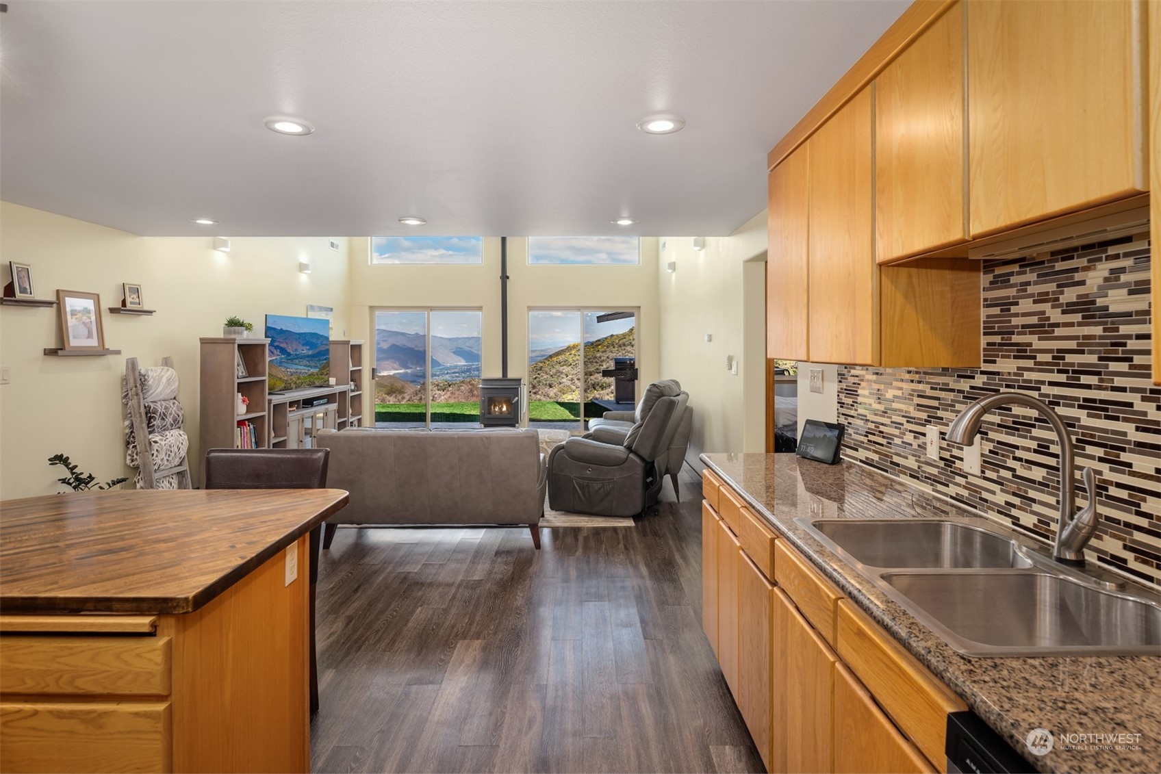 676 Meeks Road Wenatchee, WA 98801 - Photo 8 of 40 Gallery Image 8