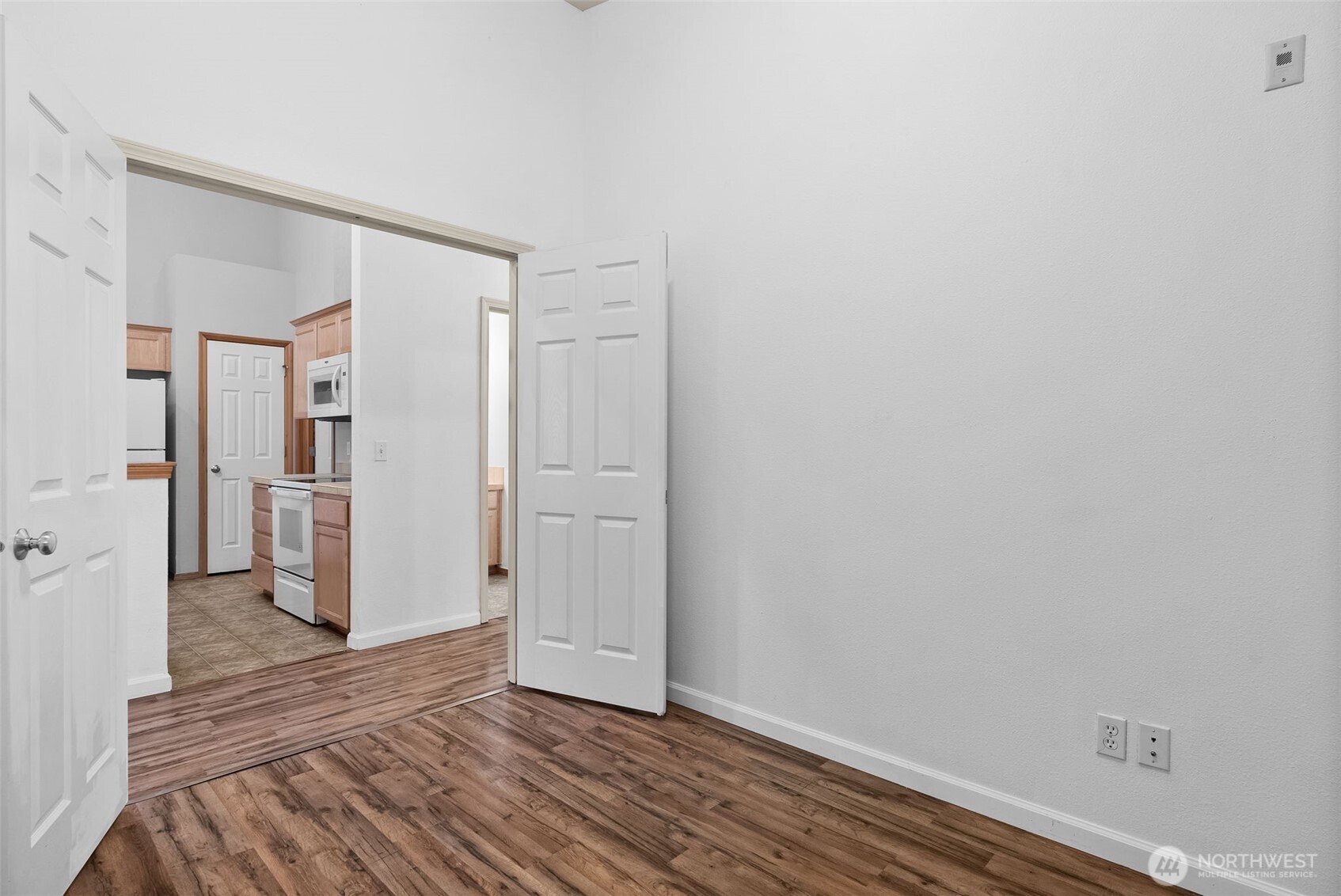 8023 Custer Road Southwest, Unit B6 Lakewood, WA 98499 - Photo 19 of 40