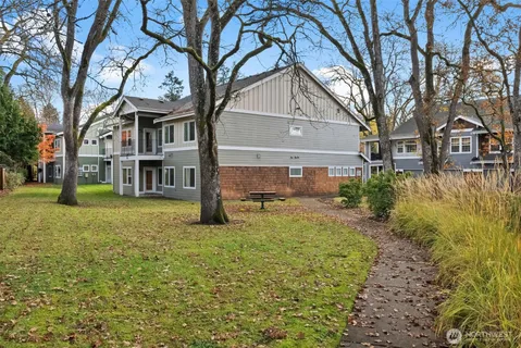 $350,000 | 8023 Custer Road Southwest, Unit B6, Lakewood, WA 98499