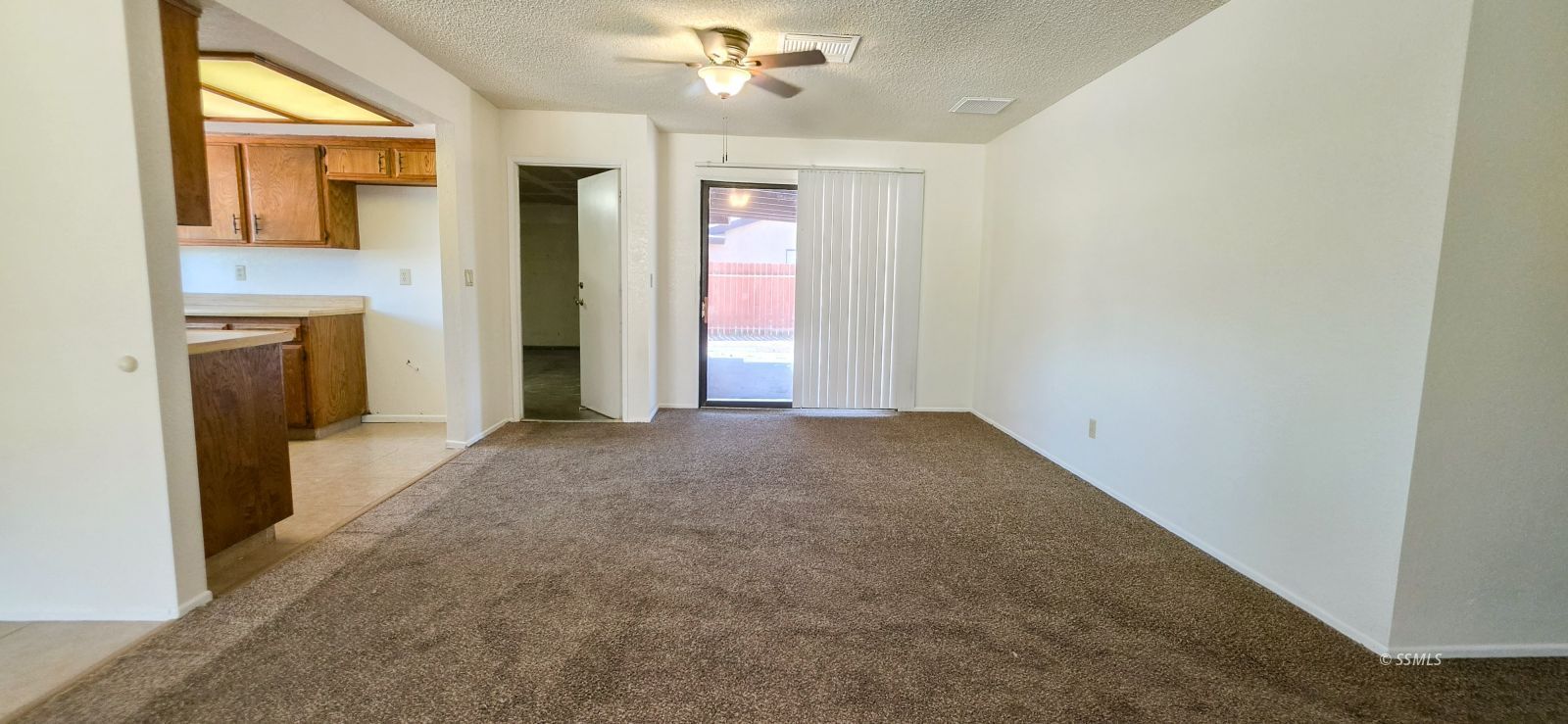 924 Kinnett Avenue Ridgecrest, CA 93555 - Photo 4 of 14