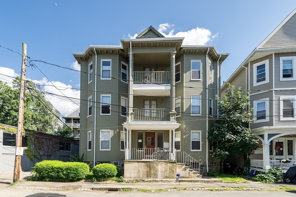 17 East Milton Road, Unit 1 Brookline, MA 02445 - Photo 2 of 20 Gallery Image 2