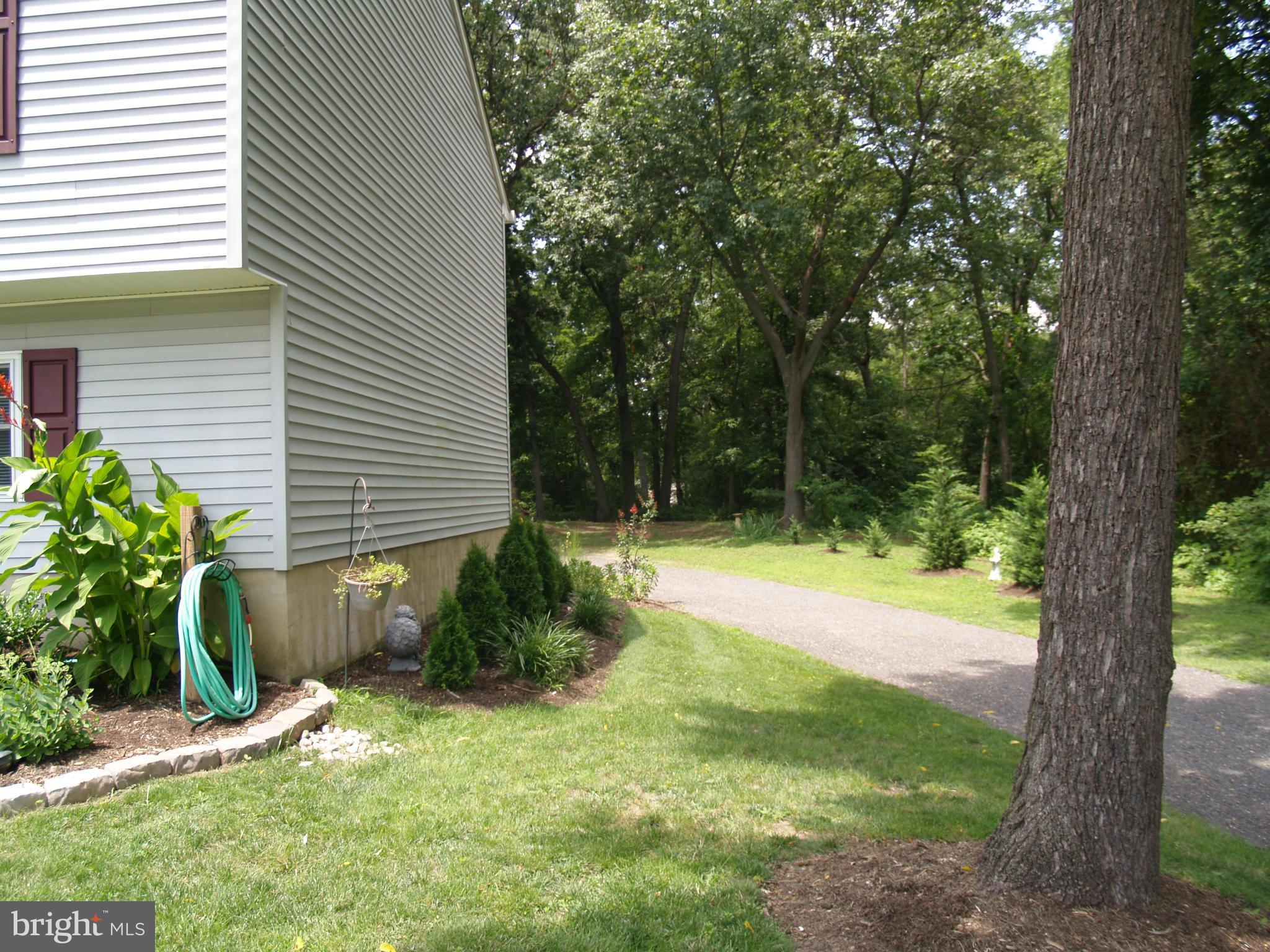 974 Point Pleasant Road Glen Burnie, MD 21060 - Photo 29 of 30 Additional Driveway to Detached Garage