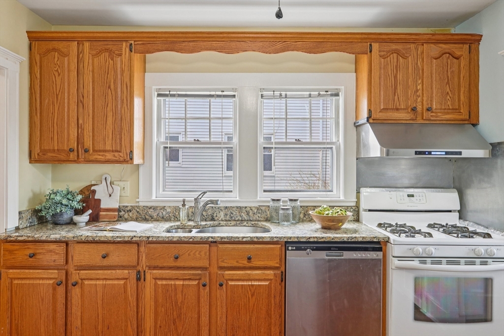 48 Gilbert Road, Unit 1 Belmont, MA 02478 - Photo 11 of 22