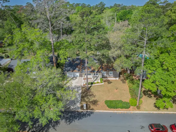 $427,500 | 1523 Oldfield Drive, Tallahassee, FL 32308