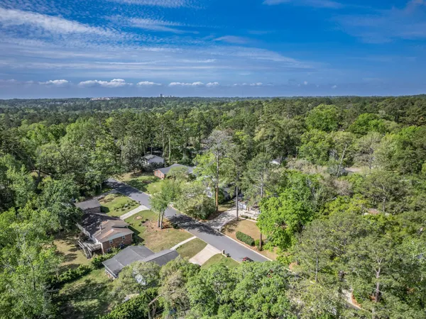 $427,500 | 1523 Oldfield Drive, Tallahassee, FL 32308
