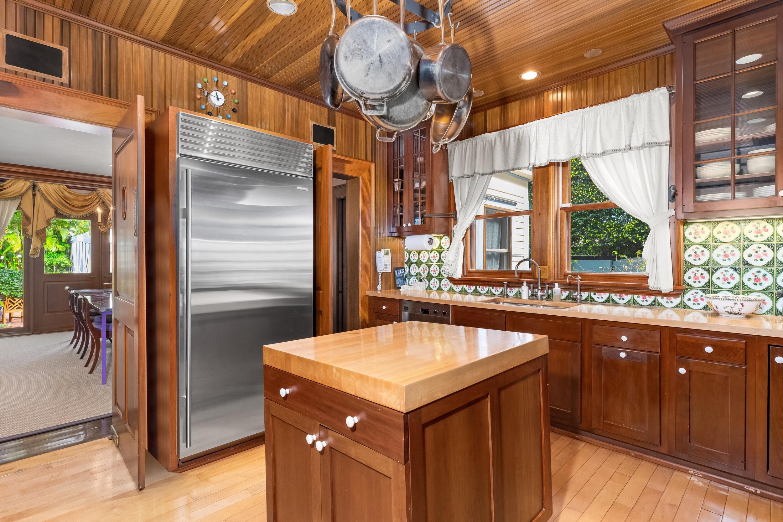 245 Dunbar Road Palm Beach, FL 33480 - Photo 14 of 36 Kitchen