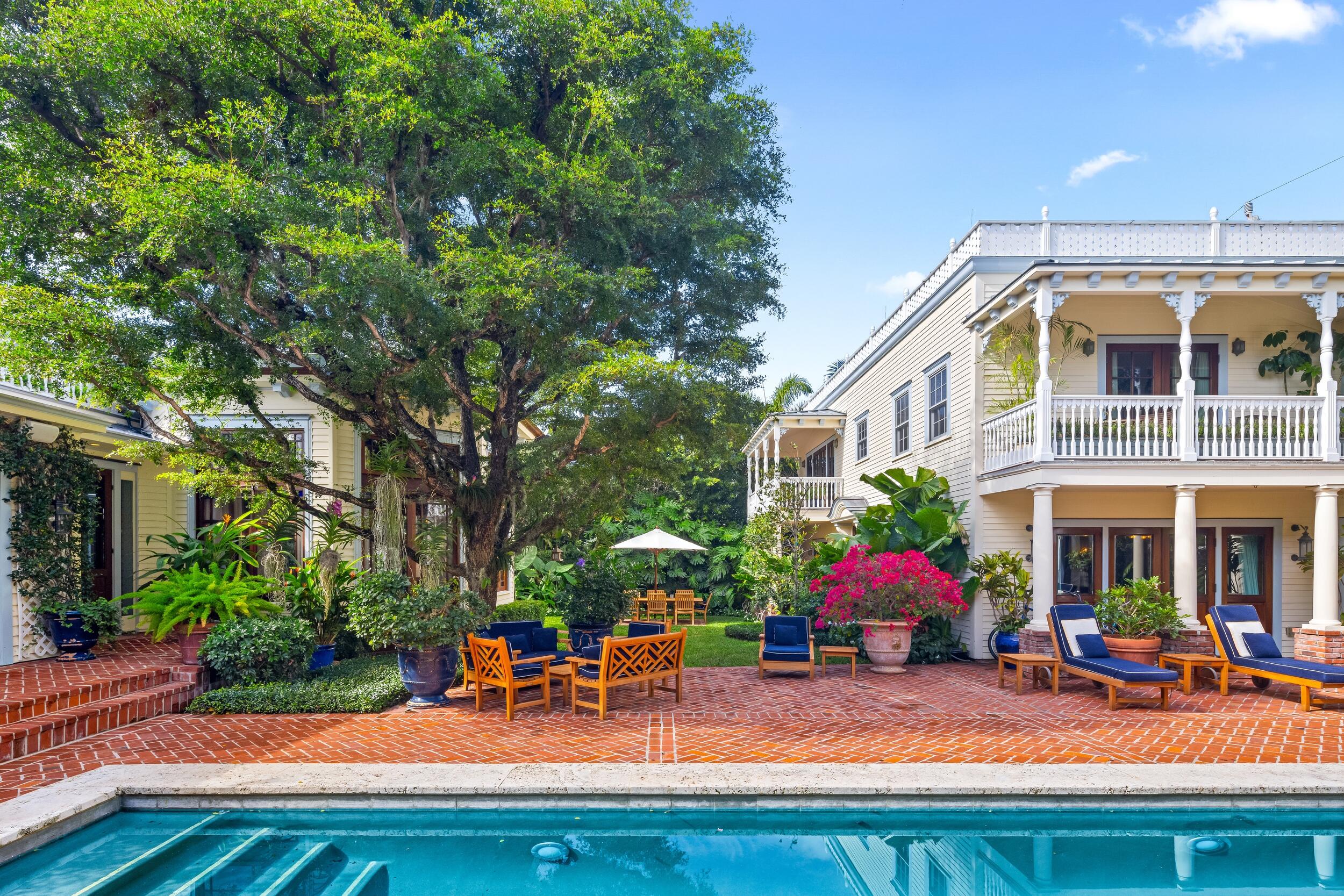 245 Dunbar Road Palm Beach, FL 33480 - Photo 25 of 36 Rear Exterior