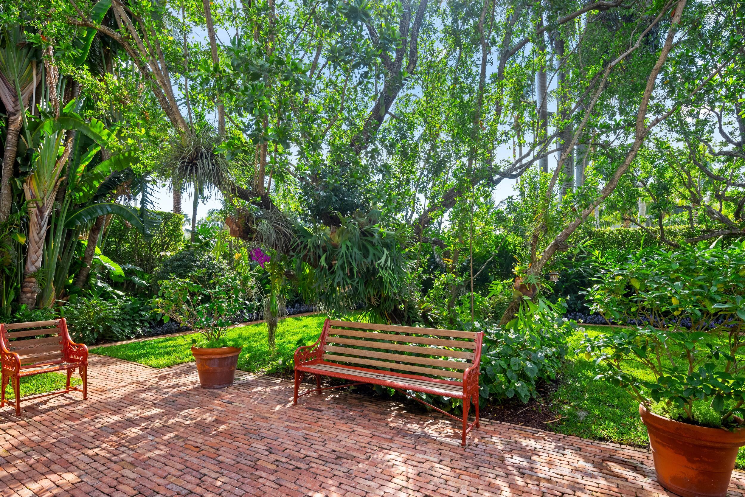 245 Dunbar Road Palm Beach, FL 33480 - Photo 31 of 36 Grounds