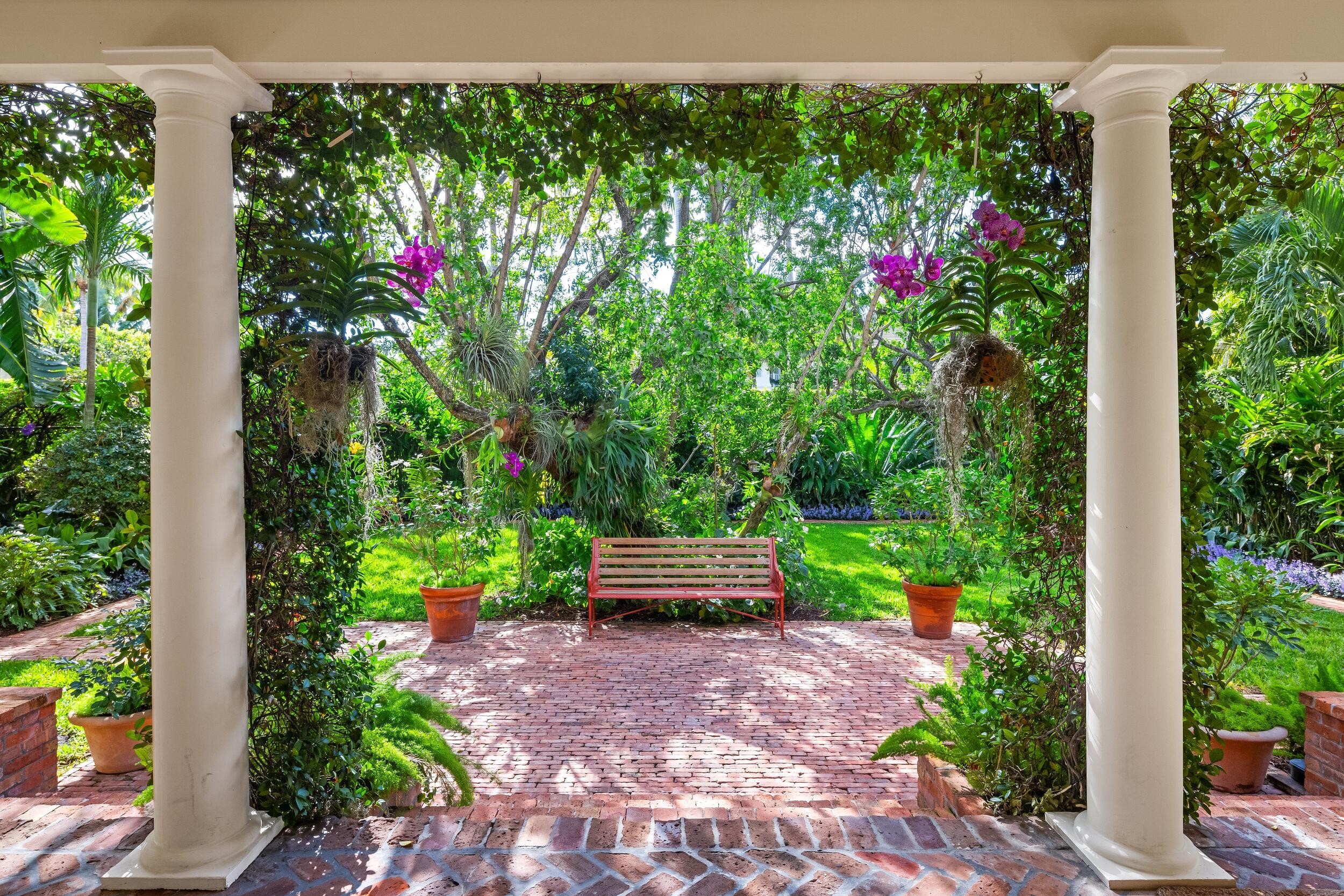 245 Dunbar Road Palm Beach, FL 33480 - Photo 9 of 36 Veranda