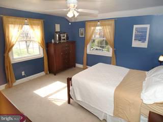 587 Rutherford Drive Springfield, PA 19064 - Photo 4 of 6