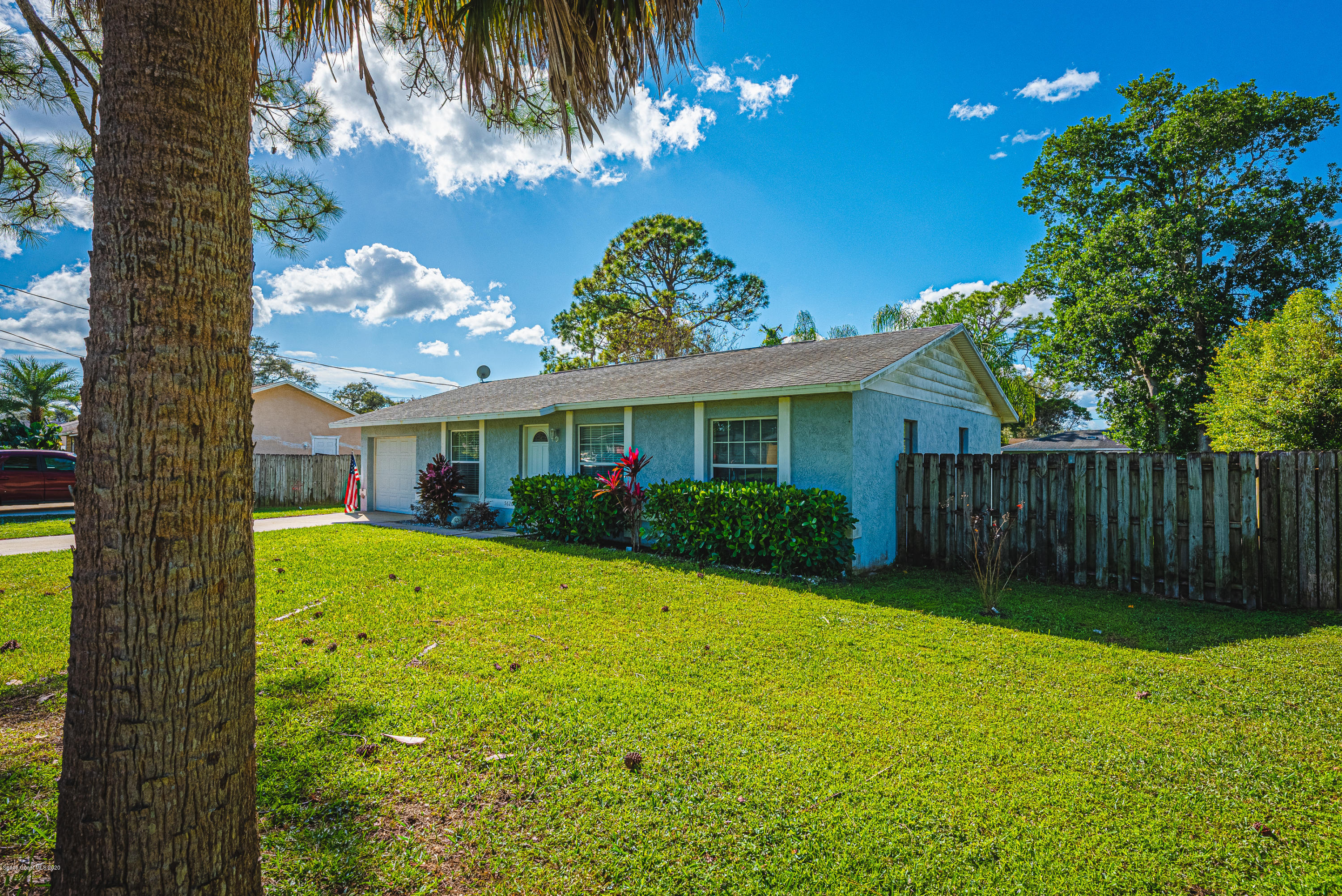 5620 Holden Road Cocoa, FL 32927 - Photo 2 of 29 JC7_0004-HDR