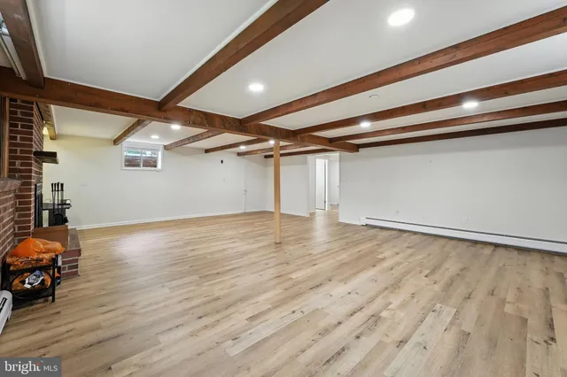 a view of empty room