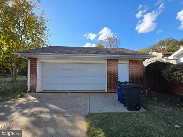 $747,000 | 10725 East Crestview Lane, Laurel, MD 20723