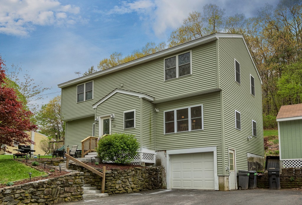 48 Whittier Road Haverhill, MA 01830 - Photo 1 of 30 Gallery Image 1