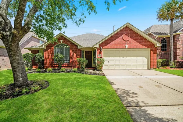 $2,500 | 4723 Knights Branch Drive, Sugar Land, TX 77479