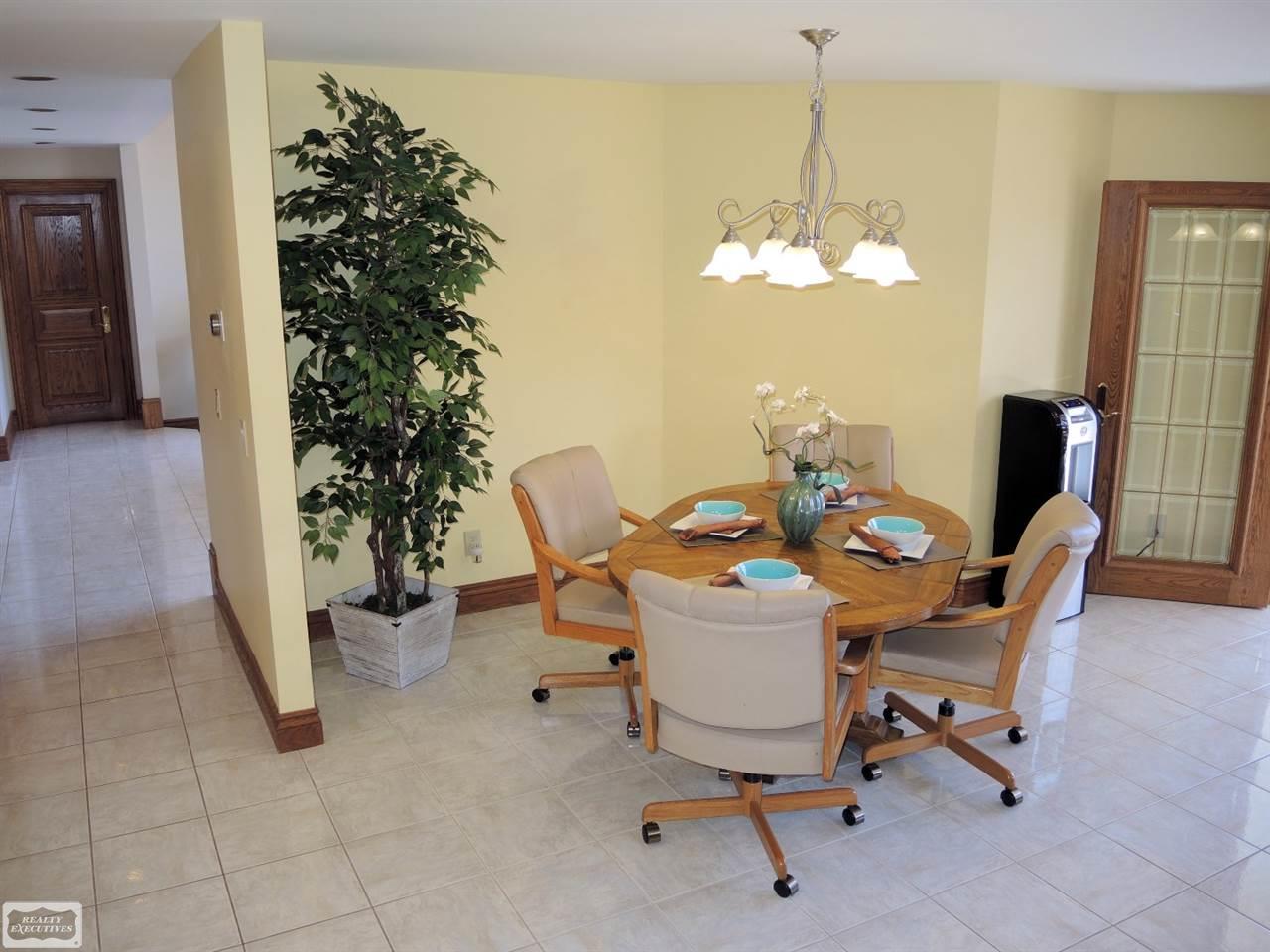 5405 Abbey Road Rochester, MI 48306 - Photo 32 of 96