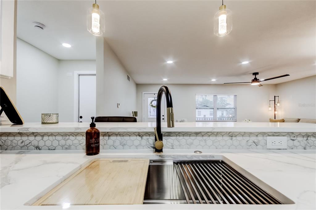 2109 West Grace Street Tampa, FL 33607 - Photo 23 of 41