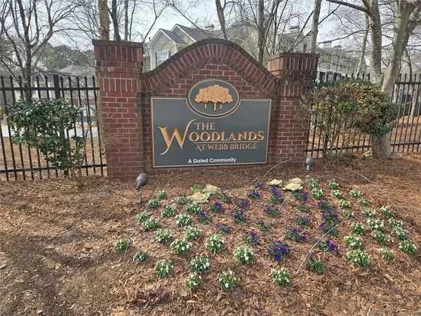 $2,100 | 1114 Woodland Lane, Alpharetta, GA 30009