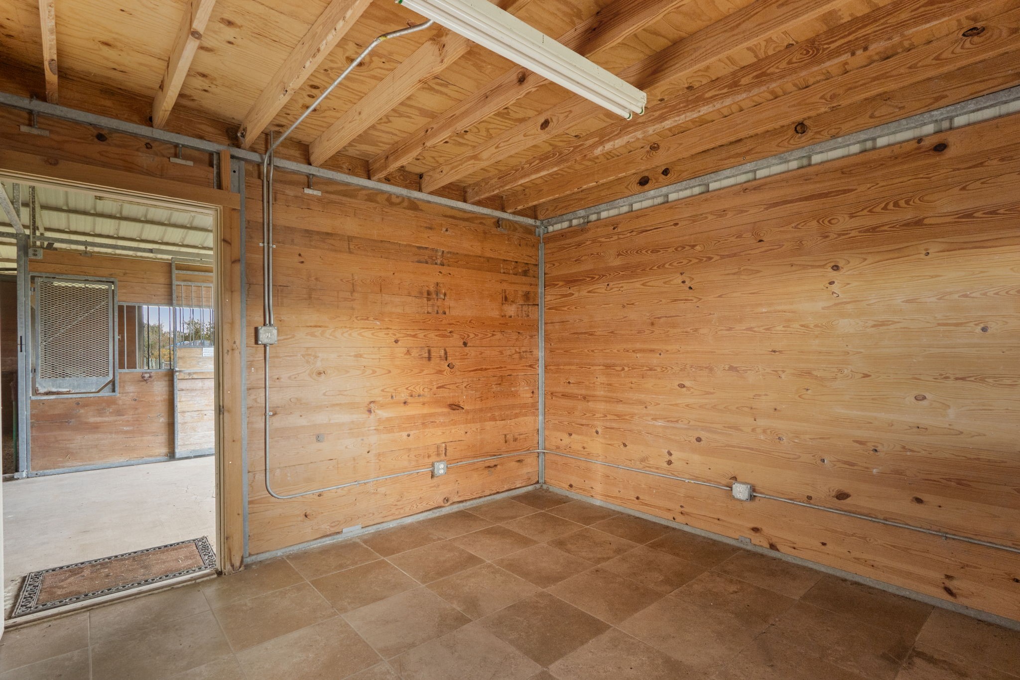 2720 County Road 159 Alvin, TX 77511 - Photo 7 of 12 a view of empty room