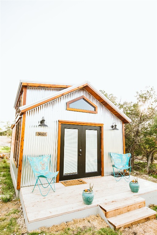 806 Bell Springs Road Dripping Springs, TX 78620 - Photo 33 of 34 a front view of a house