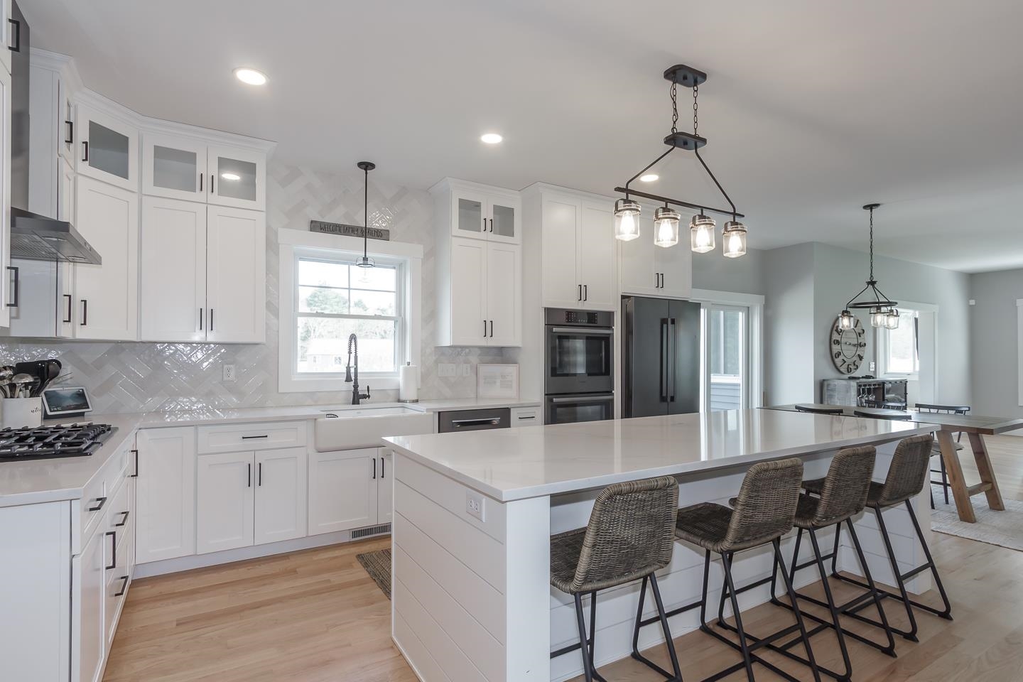 18 Caymus Ridge Salem, NH 03079 - Photo 11 of 46