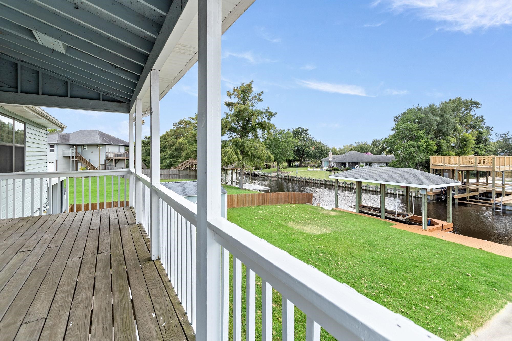 112 Robin Avenue Bridge City, TX 77611 - Photo 23 of 39