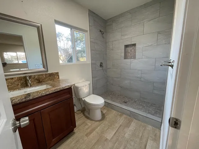 $950,000 | 19342 East South Avenue, Reedley, CA 93654