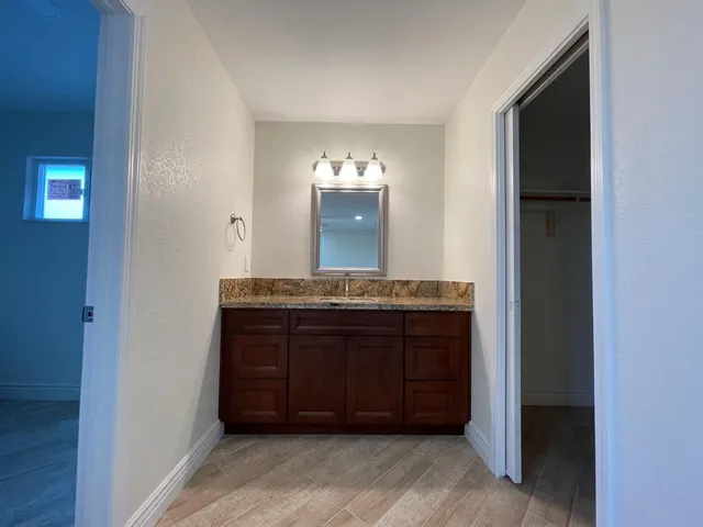 $950,000 | 19342 East South Avenue, Reedley, CA 93654